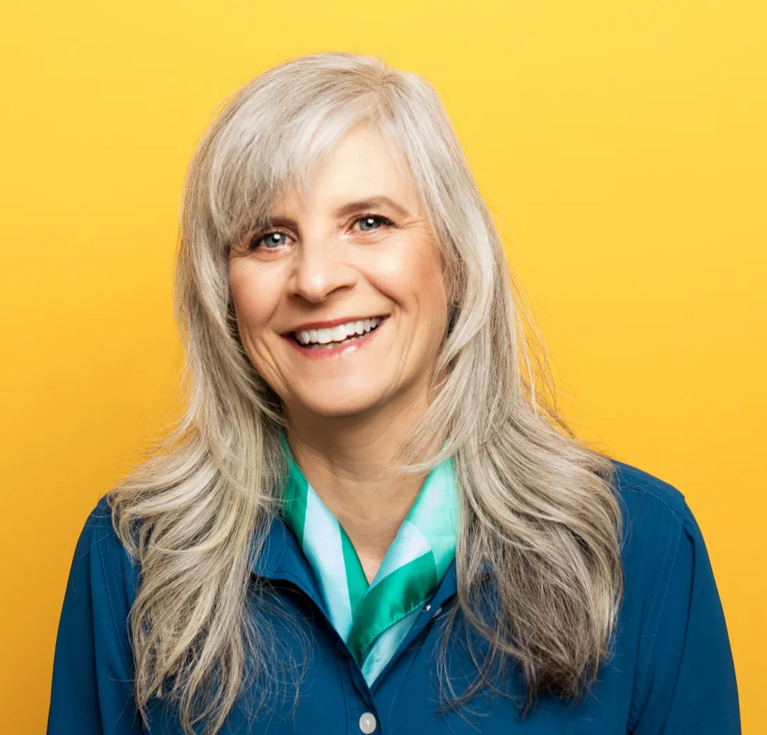 BETHBACON-AUTHOR 3 - Beth Bacon.jpg