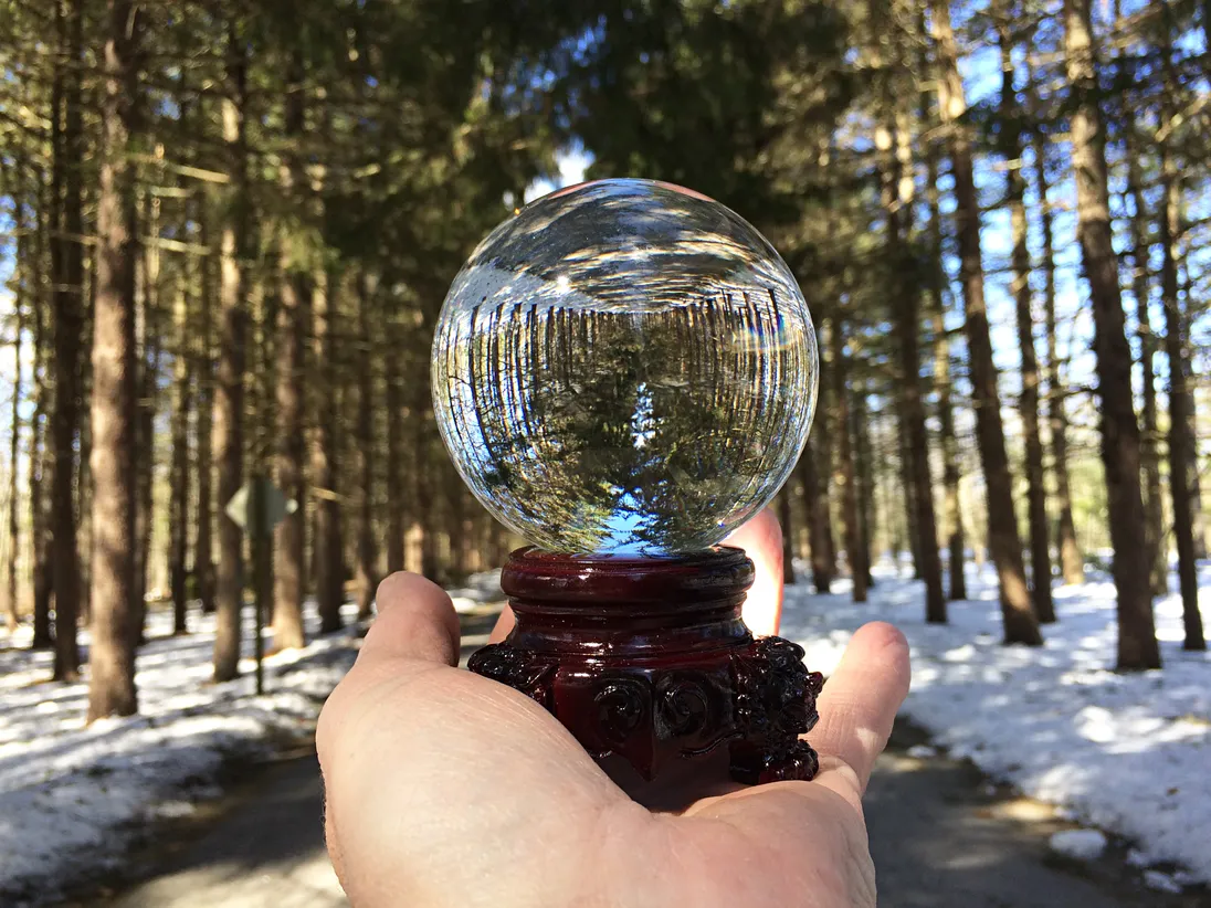 CRYSTAL BALL 2.png