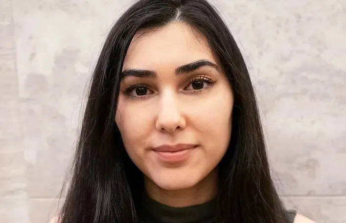 Deeba's headshot.jpg