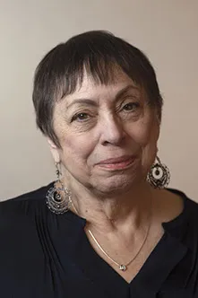 Gayle Rosengren headshot.jpg