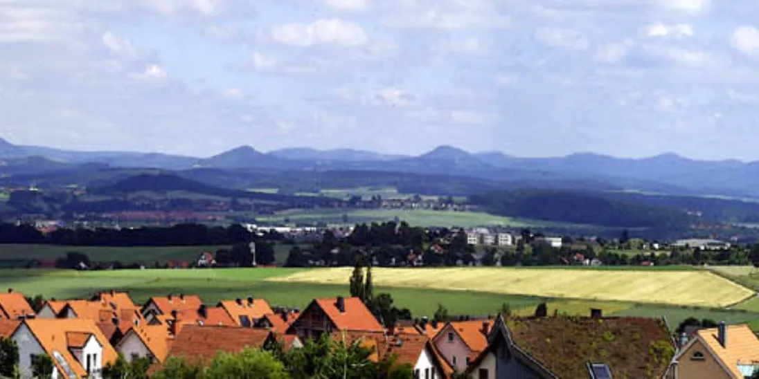 Hero Banner groß Website.png