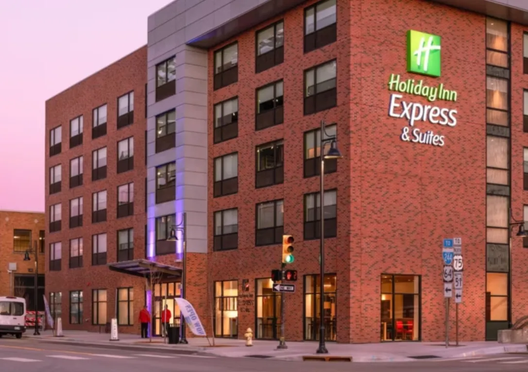 Holiday Inn Downtown.jpeg