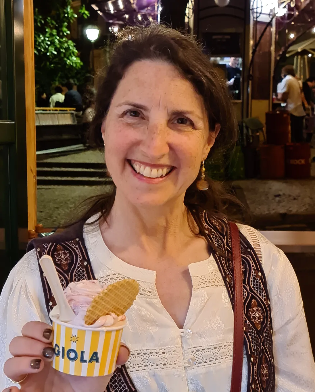 Janet Profile Photo Linked In.jpg