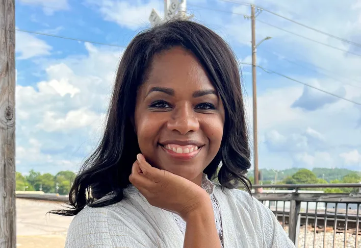 Randi Pink_horizontal.jpeg